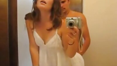 Δύο Hot Chicks γίνονται άτακτα στην κάμερα web